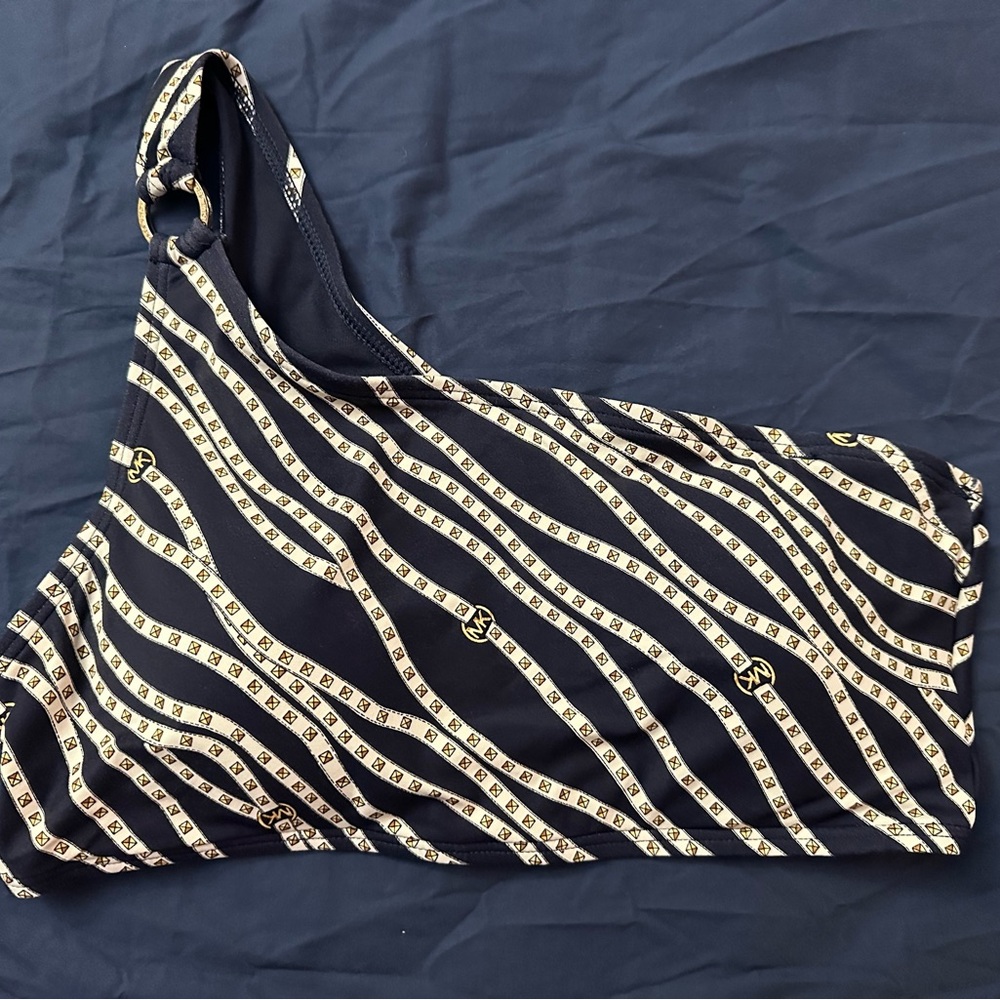 MICHAEL Michael Kors Black Top pre-loved